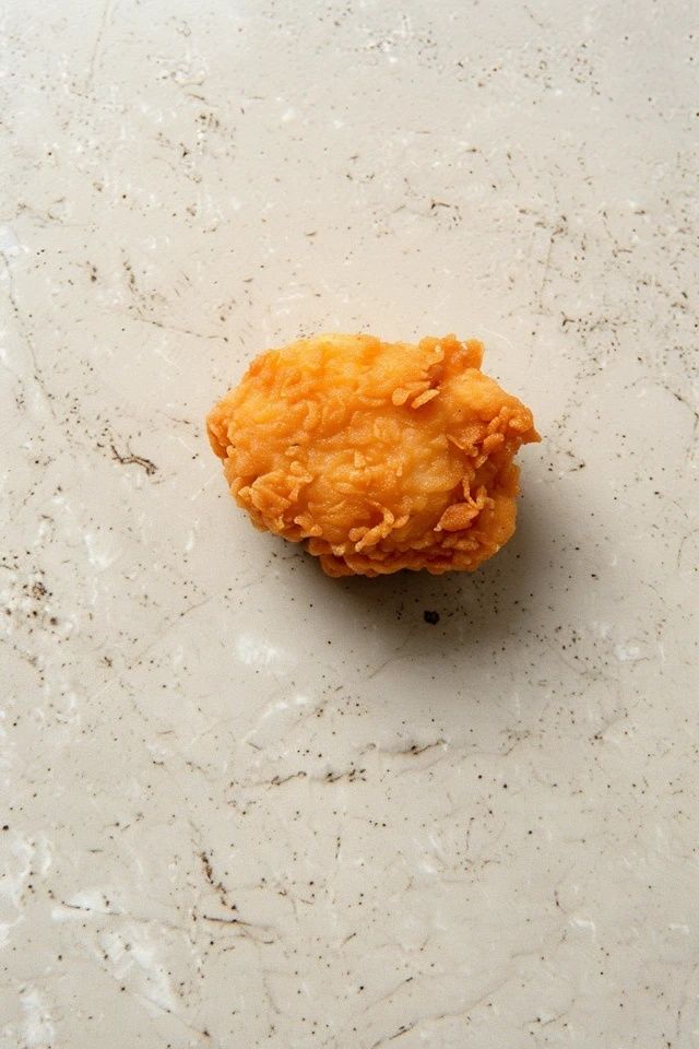 初嘗驚艷:南乳雞仔餅的美味無法擋