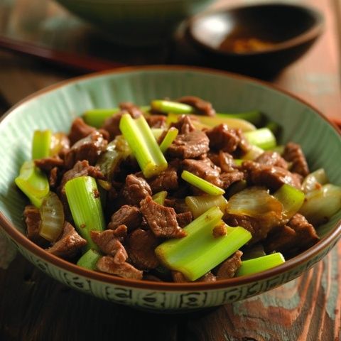 任縣老炒肉是河北省任縣的傳統(tǒng)名菜，屬于河北菜系,這道菜以其獨特的風(fēng)味
