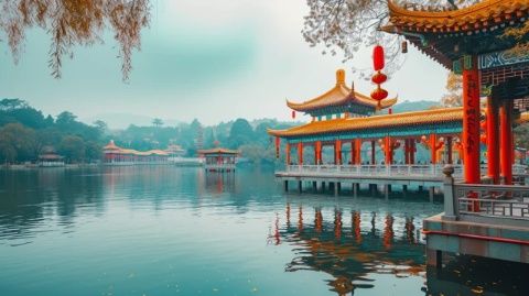 歷經(jīng)輾轉(zhuǎn)多站，終抵觀湖勝地