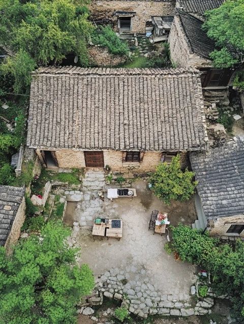 深圳美食：水圍村里的地道小吃，藏龍臥虎的美食一條街！