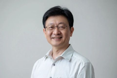 大家好，我是張智銘，開有3個餐飲品牌、近2000家店的實戰(zhàn)派創(chuàng)業(yè)者