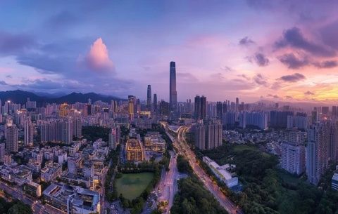 深圳，這座充滿活力的國際都市，吸引了來自世界各地的朋友