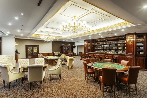 寧波金茂嘉悅酒店·嘉宴:創(chuàng)新融合甬幫菜的高端美食體驗(yàn)