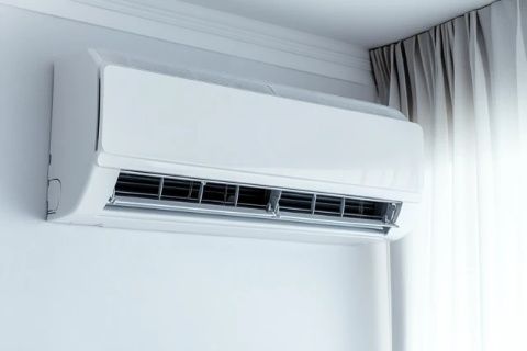 空調(diào)使用小常識一直開著費(fèi)電還是開開關(guān)關(guān)費(fèi)電？空調(diào)都開多少度空調(diào)妙招分享