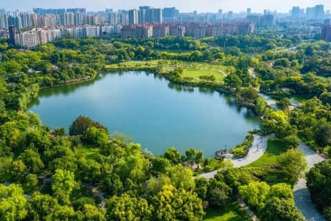 寧波旅游攻略:地鐵暢游景點(diǎn)美食推薦與行李寄存指南