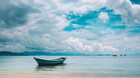 越南芽莊夢幻海濱之旅:清澈海水與獨特風(fēng)情的完美邂逅
