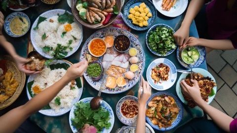 探索土族特色美食：面食、肉食到小吃一應(yīng)俱全