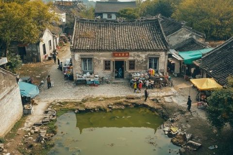 南陽陡溝移民新村通過實施農(nóng)文旅綜合體融合，不僅能夠促進當?shù)亟?jīng)濟發(fā)展