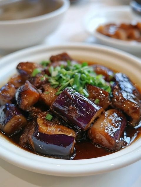 府城特色農(nóng)家菜，羊頭湯鍋與果園雞令人贊不絕口