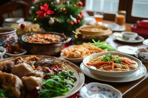 中華美食廣博多樣，八大菜系，風(fēng)味小吃遍及天下