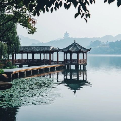 杭州:以西湖美景著稱(chēng)的歷史名城