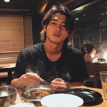 知名男星去五馬街！直接吃嗨了