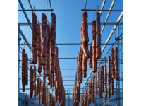 冬日曬制臘肉香腸：傳承美味，時(shí)尚潮流興起