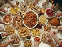 中班美食探索活動：家鄉(xiāng)風(fēng)味小食品教案