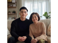 妻子擺攤六年供丈夫考研，丈夫畢業(yè)后提出離婚，說妻子配不上自己
