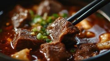 合肥美食攻略：探尋小雨推薦的淮南老蔡牛肉湯，地道風味盡享美味
