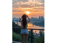 武漢一日游：黃鶴樓、夜游長(zhǎng)江與美食探索之旅