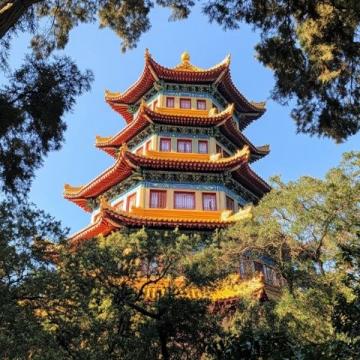 去了一趟佛山，逛了祖廟，體驗嶺南風情，值得推薦的旅行地