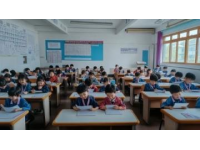 開學(xué)第二天，保定一中這波操作惹人吐槽，考慮過學(xué)生感受嗎？