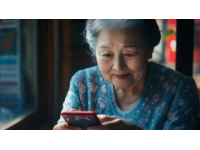 160斤大齡女性帶親戚做自媒體，年入三四十萬(wàn)：不靠顏值，用內(nèi)容撬動(dòng)人生新篇章