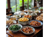 山東美食豐富多樣，以下列舉了10個(gè)比較有名的