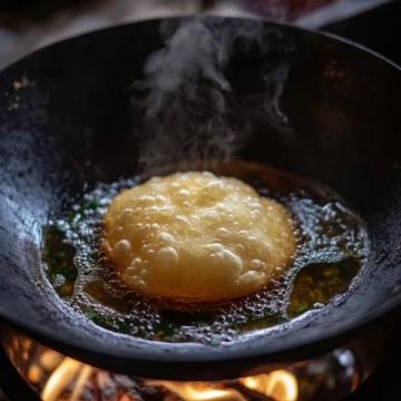 外焦里嫩，煎一鍋也能吃完的水煎包！春季美食大賽釋放你的胃美食日記