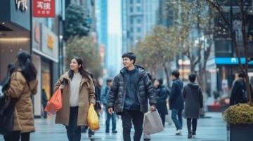 韓國人在東京游覽后，對中國的認知發(fā)生了巨大的變化：從自我中心到對全球化的大視角