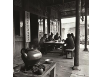 初冬圍爐煮茶，不期而遇的溫暖在村上后巷舊院中升起