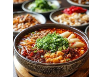 廣西的美食文化豐富多樣，以酸辣鮮香、山野風(fēng)味和獨特民族特色著稱