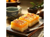 雞蛋灌餅是一種流行于中國北方的小吃，以其酥脆的外皮和豐富的內(nèi)餡而受到歡迎