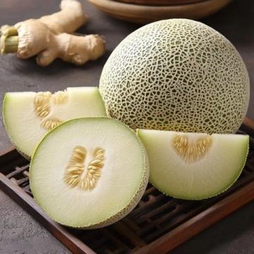 甘肅天水西和鍋盔色澤橙黃、香醇味厚、酥脆可口