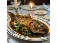 不清蒸鯽魚的做法，不讓湯汁少得流水，干香不腥，瞬間被掃光