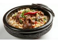新疆特色抓飯：羊肉胡蘿卜燜飯，家常做法詳細(xì)步驟