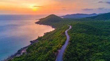 海南儋州?；◢u：家庭旅游的理想選擇，美景與美食兼?zhèn)? width=