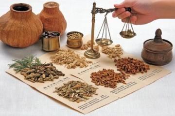 掌握醫(yī)學(xué)小常識，為健康保駕護航：從中醫(yī)到日常護理