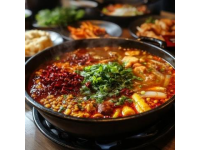 重慶風味探尋：白展堂同款燒菜火鍋，真香體驗等你來嘗！