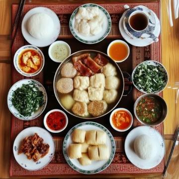 江西特色美食豐富多樣，以下是一些經(jīng)典的美食介紹