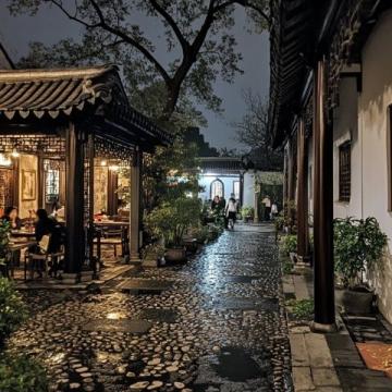 探尋廣東羅定美食之旅：縐紗魚腐、古法醬油與特色小吃的味蕾盛宴