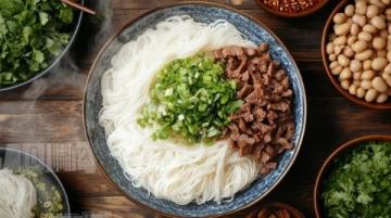 貴州黎平網(wǎng)紅米粉店：舌尖上的美味，9元牛肉粉狂賣2000碗