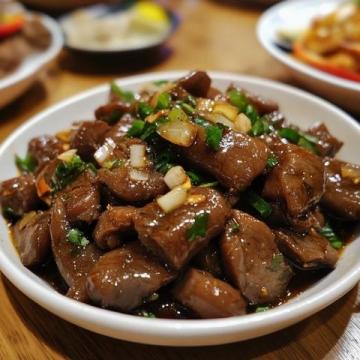 香脆嫩滑蒜黃炒牛肉家常營養(yǎng)快手菜，制作步驟及小貼士分享