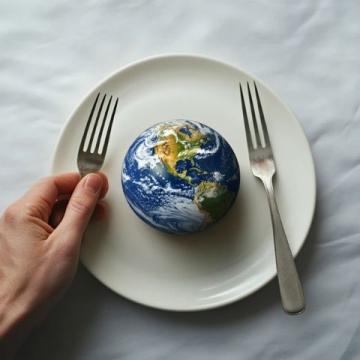 美食不等閑……朋友推薦說(shuō)這家好吃，尤其是鍋包肉鍋包肉