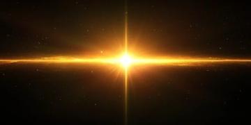 在廣袤無垠的天空中，一顆溫煦的巨蟹座星星綻放其輝煌