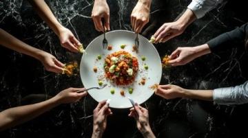 融合美食與粉絲福利:一場味蕾與互動的盛宴