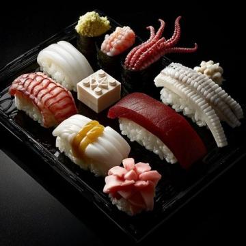 日本第一米其林二星，一生必吃,但同時(shí)也是最難約的壽司店。在這么多的光環(huán)籠罩下