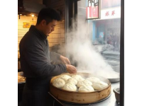北京美食探秘：「勝橫丁」日式烤牛肚領(lǐng)，內(nèi)臟控的味蕾盛宴