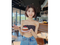 南京前網(wǎng)紅美女轉(zhuǎn)行賣小吃，單價(jià)10元?jiǎng)?chuàng)收翻倍，七日進(jìn)賬3萬
