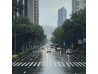 貴陽(yáng)人多現(xiàn)象實(shí)錘了，超出預(yù)期的擁擠