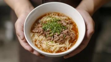 泰州牛牛生煎秘制食譜：肉餡豐盈，湯汁濃郁制作教程