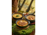 不容錯過的芒市美食探索：孔雀宴、綠葉宴與地道小吃大揭秘！