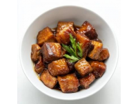 醬香豬蹄零失敗食譜：簡單易學，新手快速學會做香糯美味佳肴